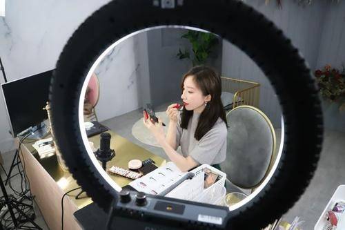 普通观众，没法看直播时，快速知道比赛进展的小妙招
